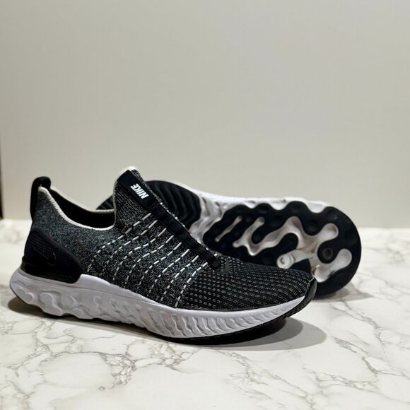 Men\'s Nike Phantom React Run 2 (Carbon/White)